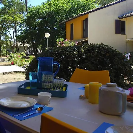 Holiday home Res Bordeaux Medoc, Fuer 6 Pers , Sea View